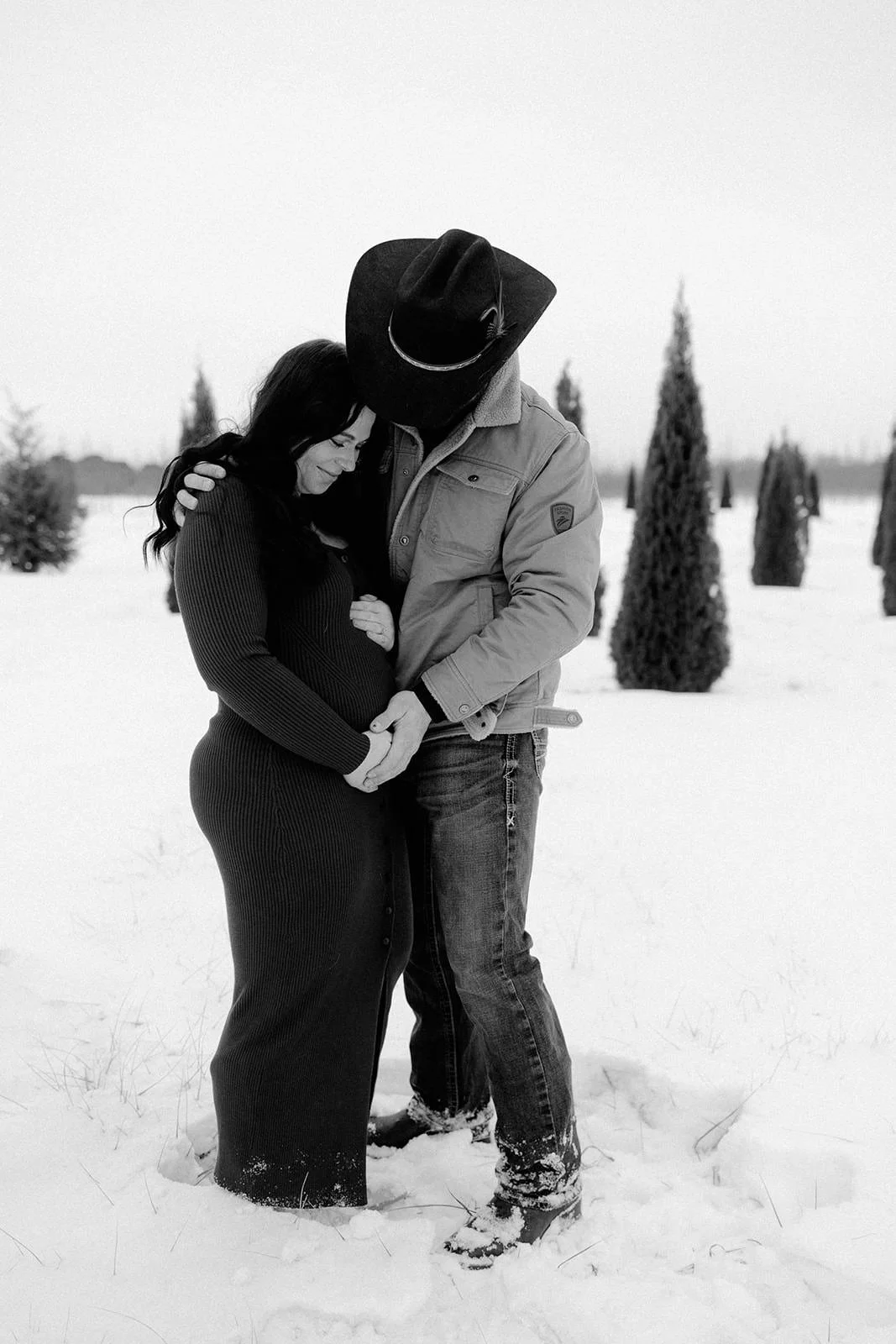 12.6.2025 - Grace & Jake Baby Announcement-44.jpg