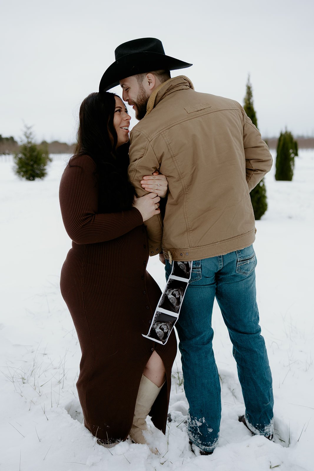 12.6.2025 - Grace & Jake Baby Announcement-19.jpg