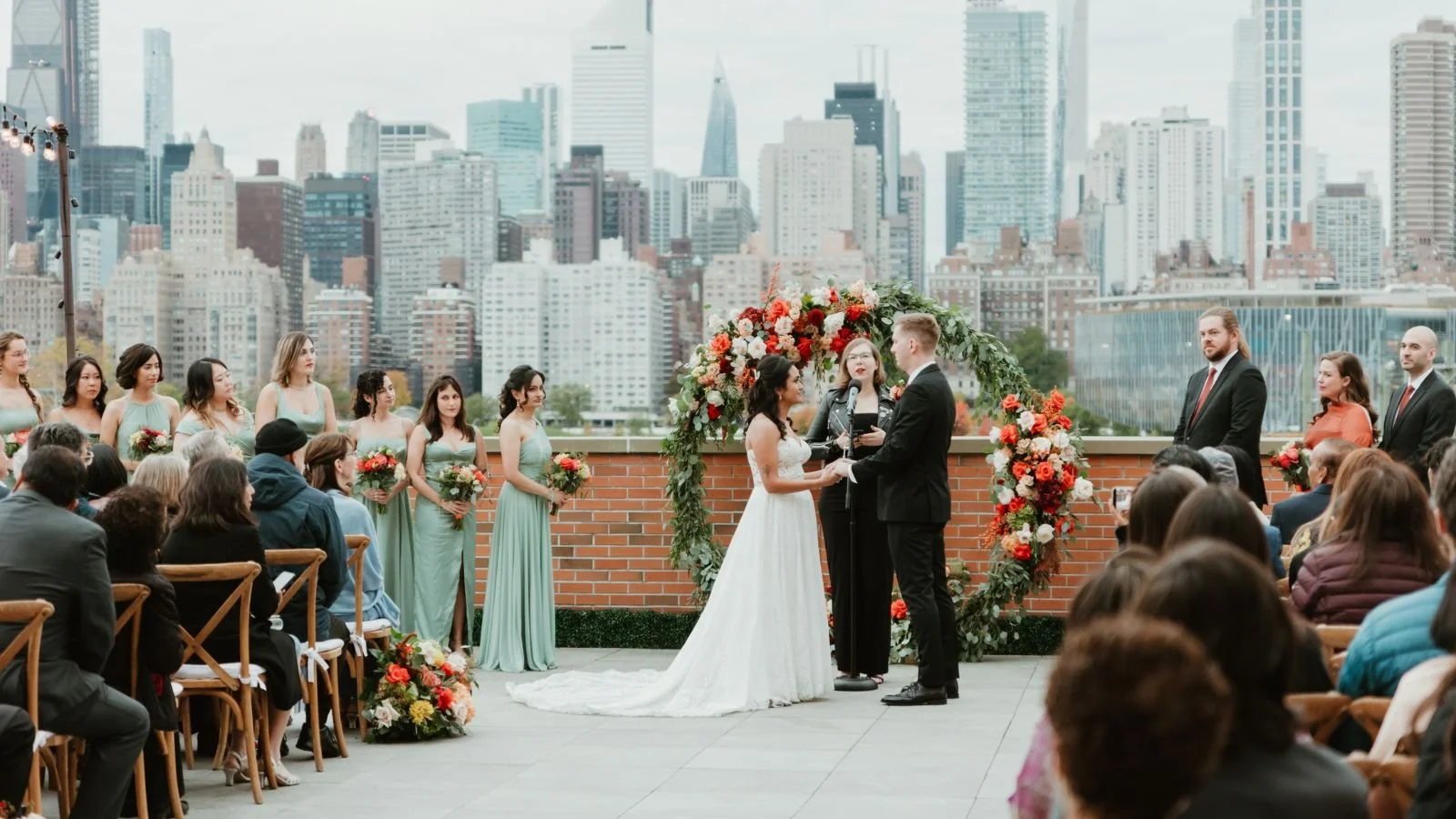 How to Prepare for Your Wedding Photography Timeline in New York