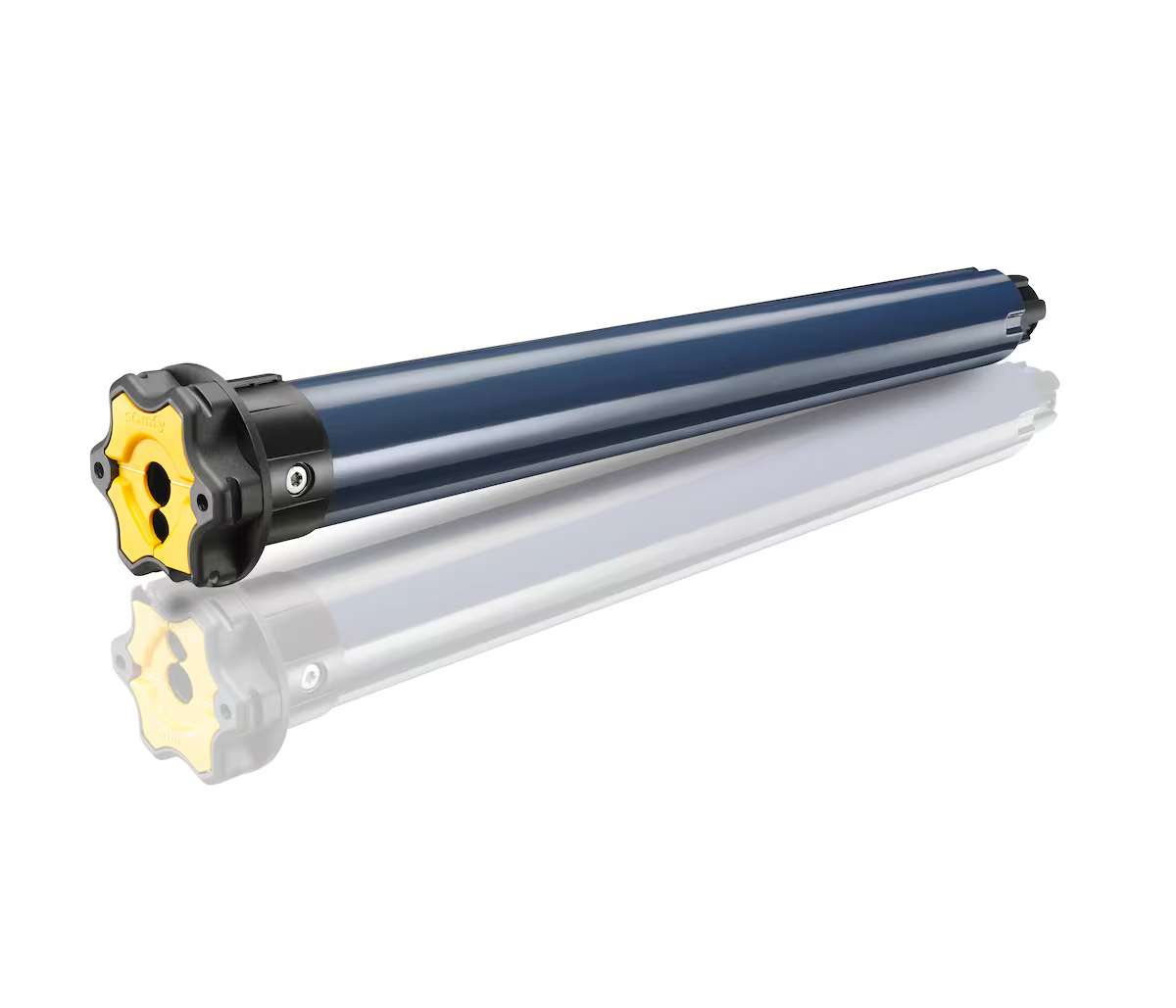 Luftzylinder mit blauer Metallhülle und gelbem Anschlusskopp. Technisches Bauteil für Industrieanwendungen.