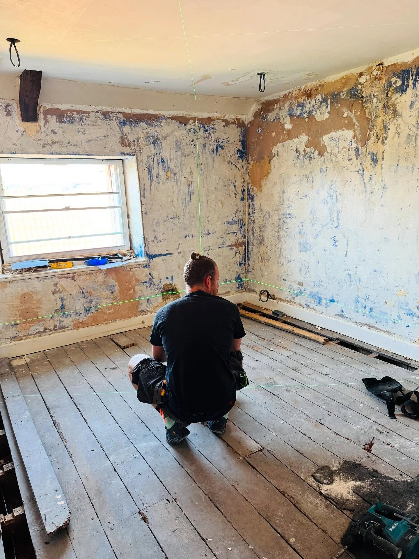 Full house rewire going well for our electrical team 🙏🏻 #gemsolutionsbath #electrical #electrician #firstfix #firstfixelectrics #rewire #renovation #reno #refurb #refurbishment
