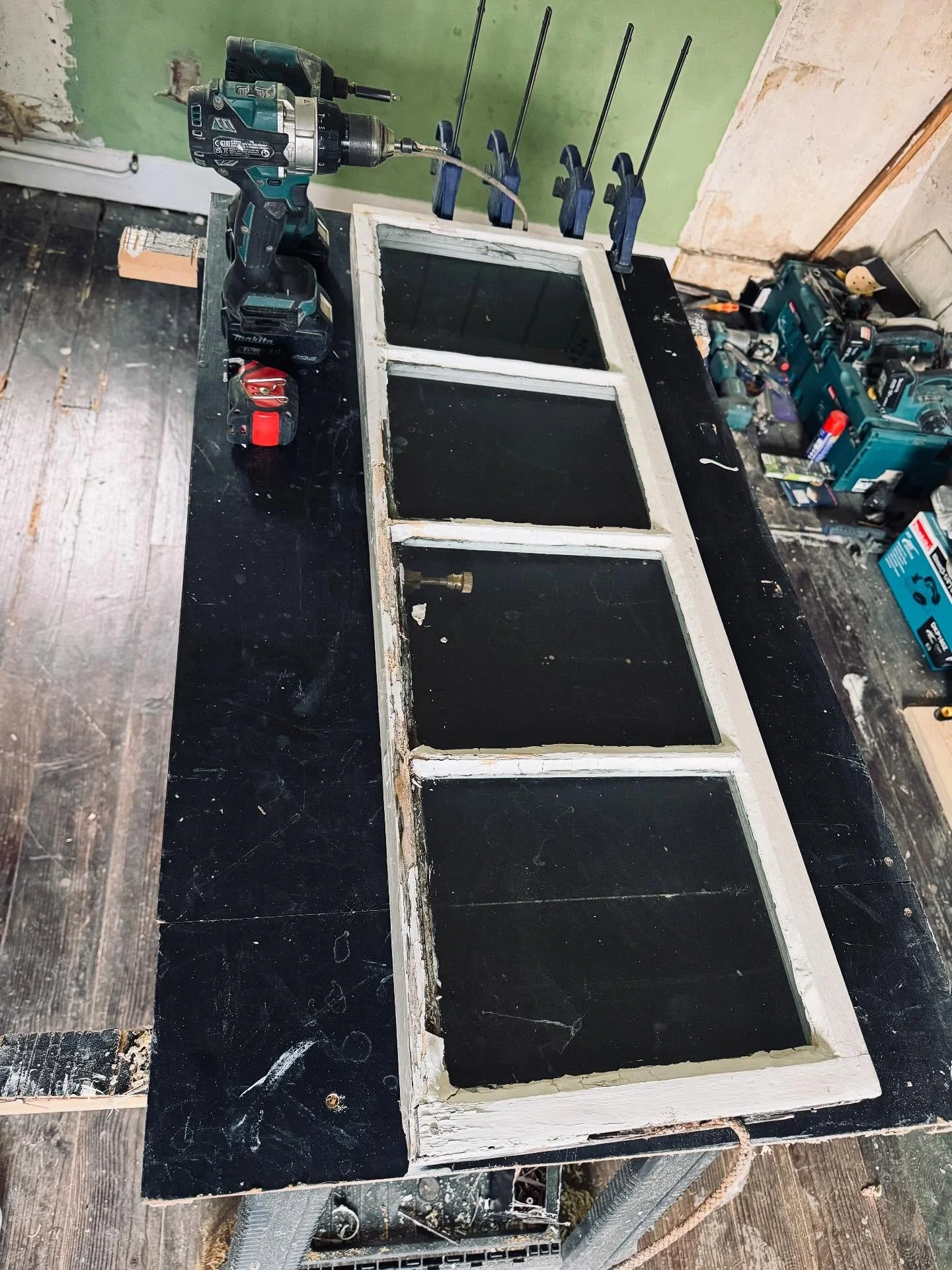 Multiple timber window repairs on a large job we are working on just on the edge of Bath 🤩 no problems for our skilled carpentry division 🙌 #gemsolutionsbath #carpentry #windowrepair #windowrestoration #sashwindow #sashwindows #bath #bathsomerset #