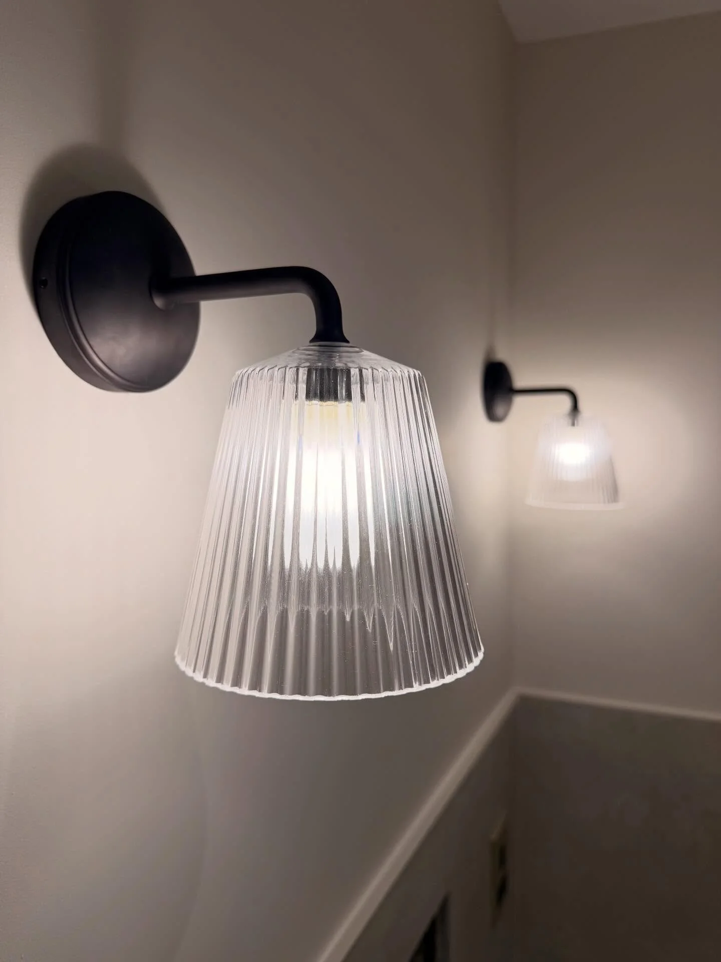 @corstonarchitecturaldetail lights not only look good but the quality and ease to fit are an absolutely joy also🤩 #gemsolutionsbath #walllight #walllights #lights #electrician #electrical #bath #bathsomerset #cityofbath #somersetlife #somerset