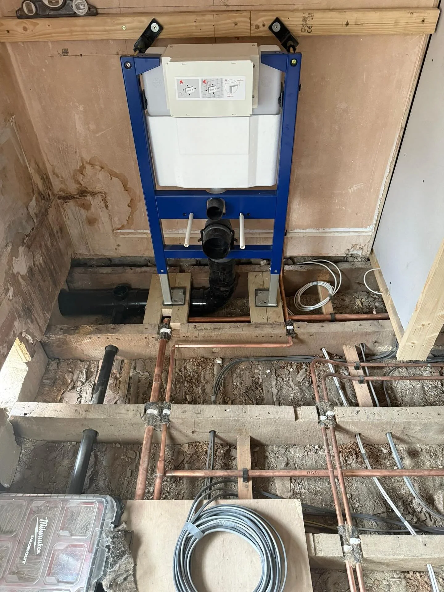 Nice and neat first fix by the team on this new bathroom 🙌 at GEM 💎 we take pride in every element of the works we carry out, always keeping trades to their trade resulting in the highest standards of work each and every time 🤩 #gemsolutionsbath #