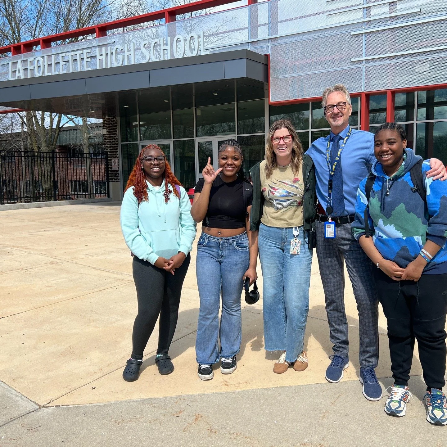 Our Executive Director Denise Hanson was outside @lafollettehighschool last week meeting with Principal Thompson and Coordinator of Academic and Student Engagement Molly when Tutor-Mentors Deseray, Courtney, and Javeah came walking back from their el