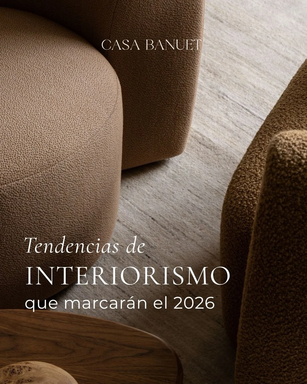 Este 2026 el dise&ntilde;o interior deja de ser solo est&eacute;tico y se vuelve emocional ✨ ser&aacute; el a&ntilde;o donde tu espacio se convierte en refugio, arte y bienestar.🛋️
Gu&aacute;rdalo ✨ | Comp&aacute;rtelo 🪴 y comenta cual es tu tenden