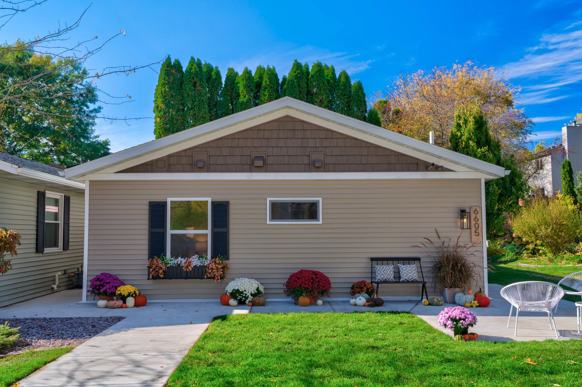Level lot and wheelchair friendly walkways