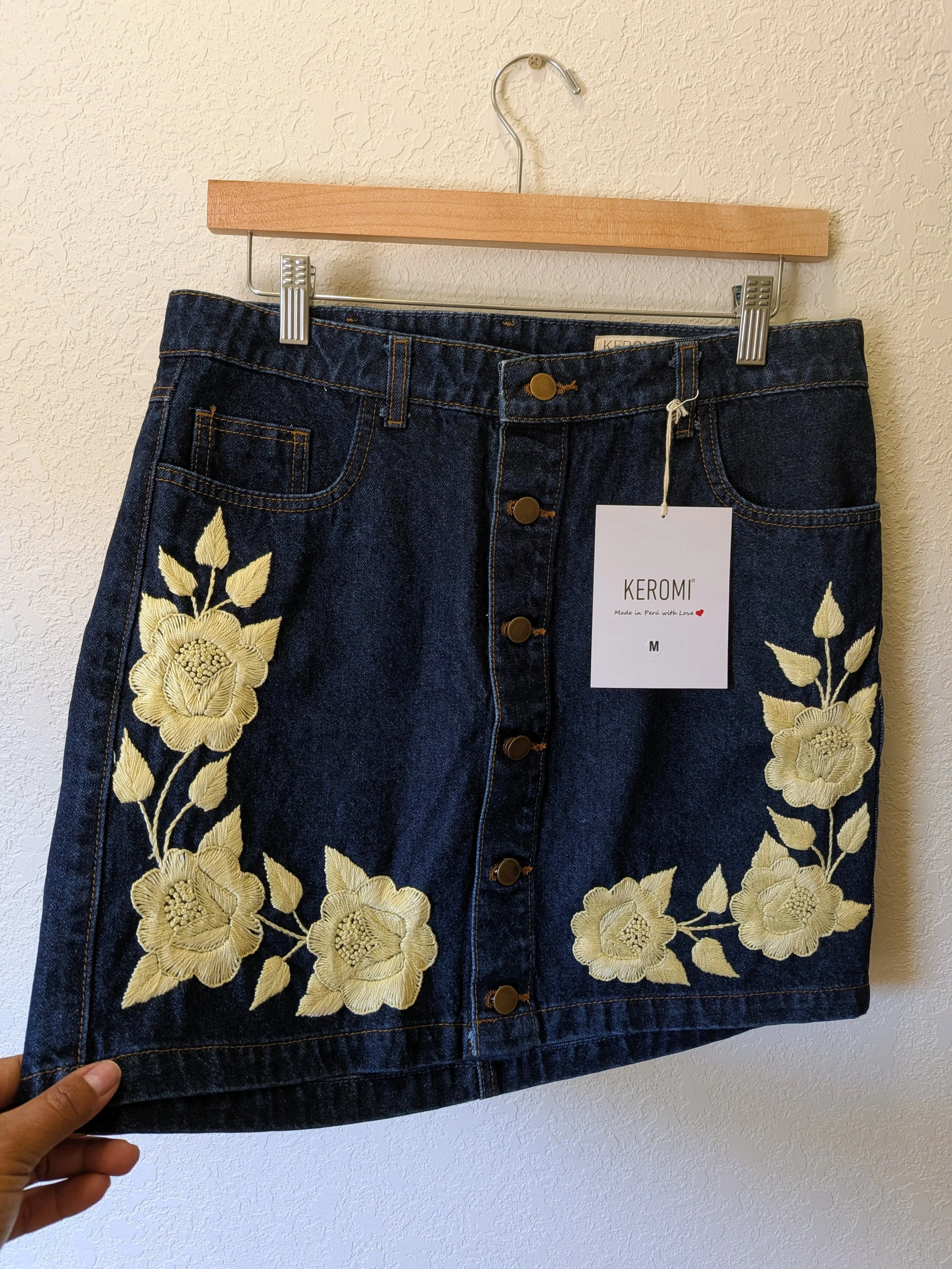 Hand-Embroidered Skirt - Cream Flower Design - (Medium)