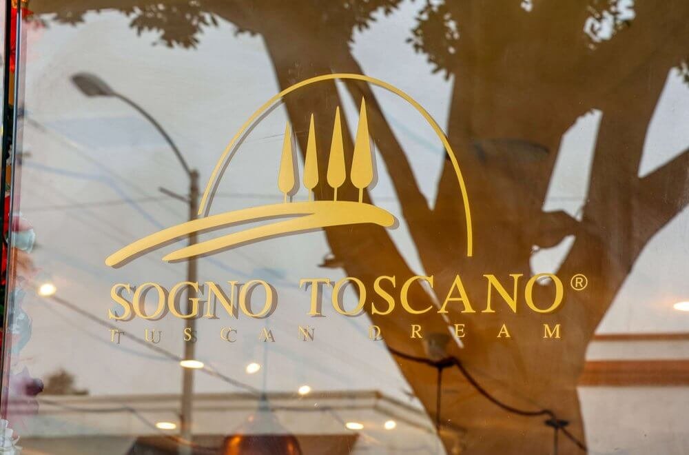 2N6A9686+(2) (1).jpg