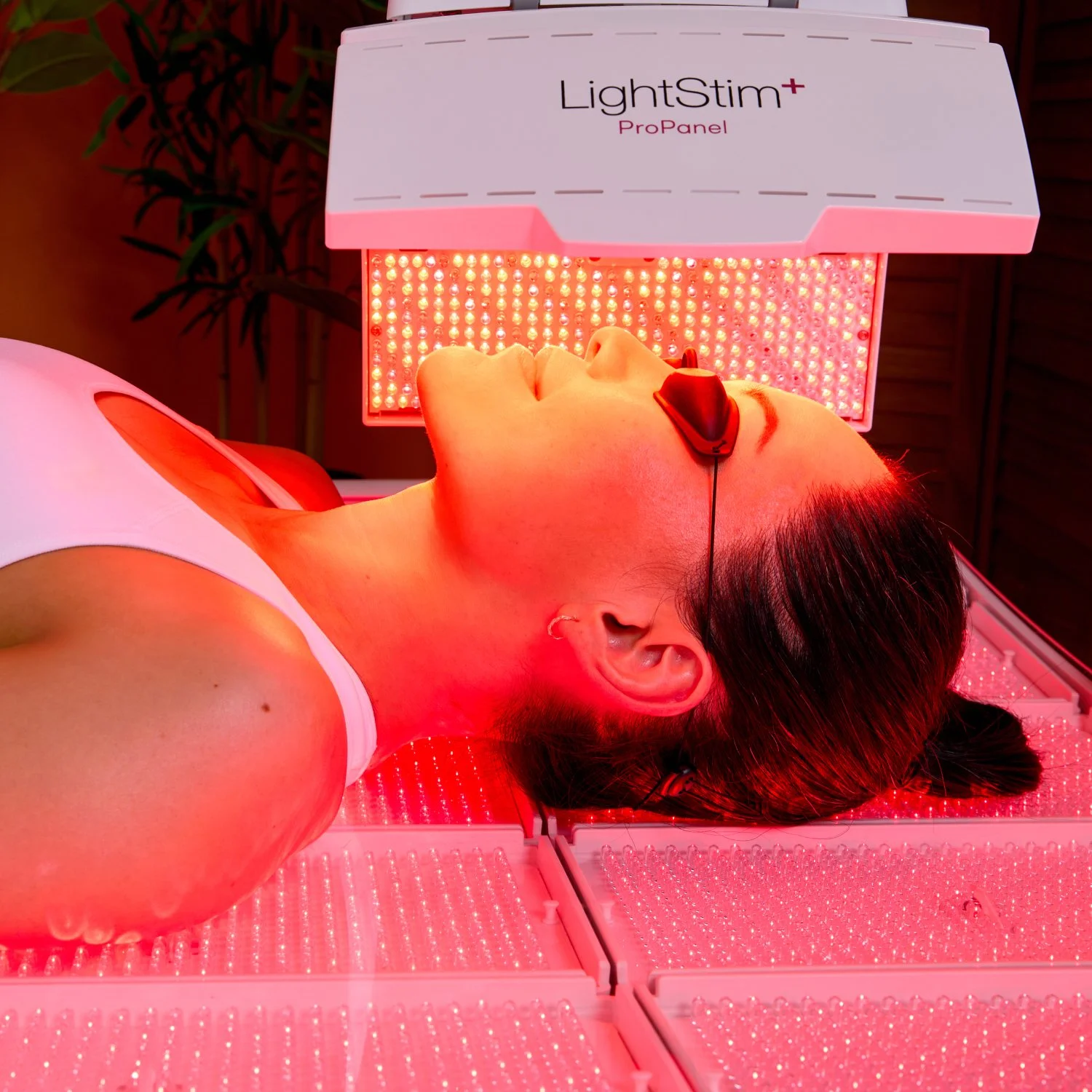 The Powerful Effects of Red Light Therapy