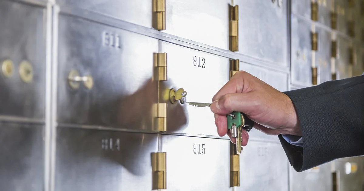 Searching for a Safe Deposit Box in San Diego? Refuge Vault in Del Mar is the Secure, Insured Solution.