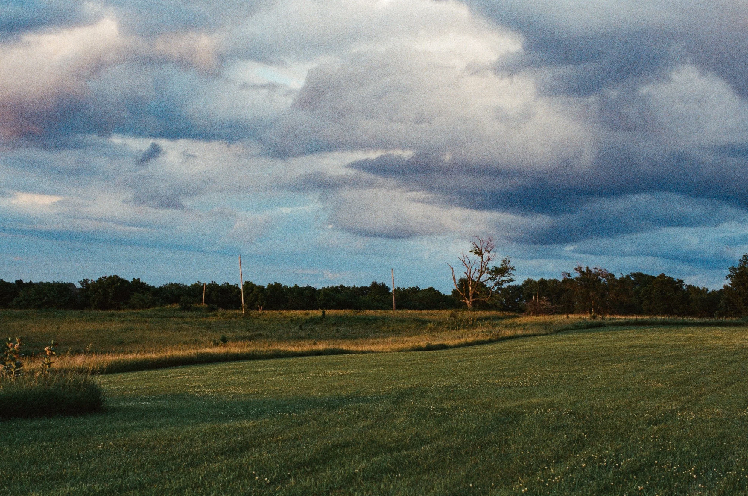 10 Signs of Poor Body Image (and How to Start Healing)