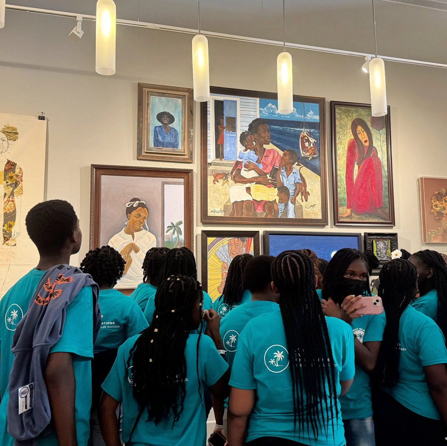 Thank you to @lyfordcay.foundations for joining us this afternoon! We had a great time with this lovely group of kids 😊 We appreciate all that you do to expose kids to art and other industries and inspire them to pursue their passions.

#LyfordCayFo