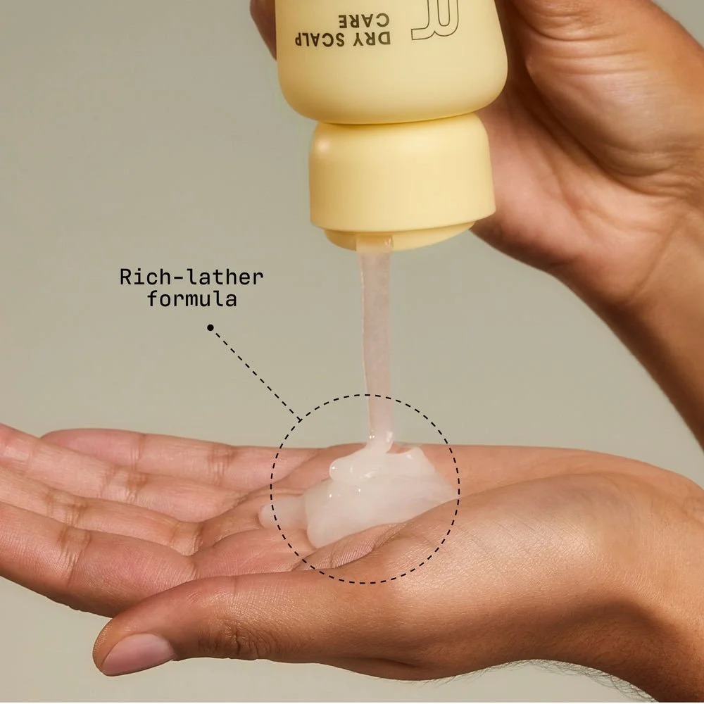 011_JUP_Brand_WebsitePDPs_HydratingShampoo_R3_2400x2400_04_1.jpg