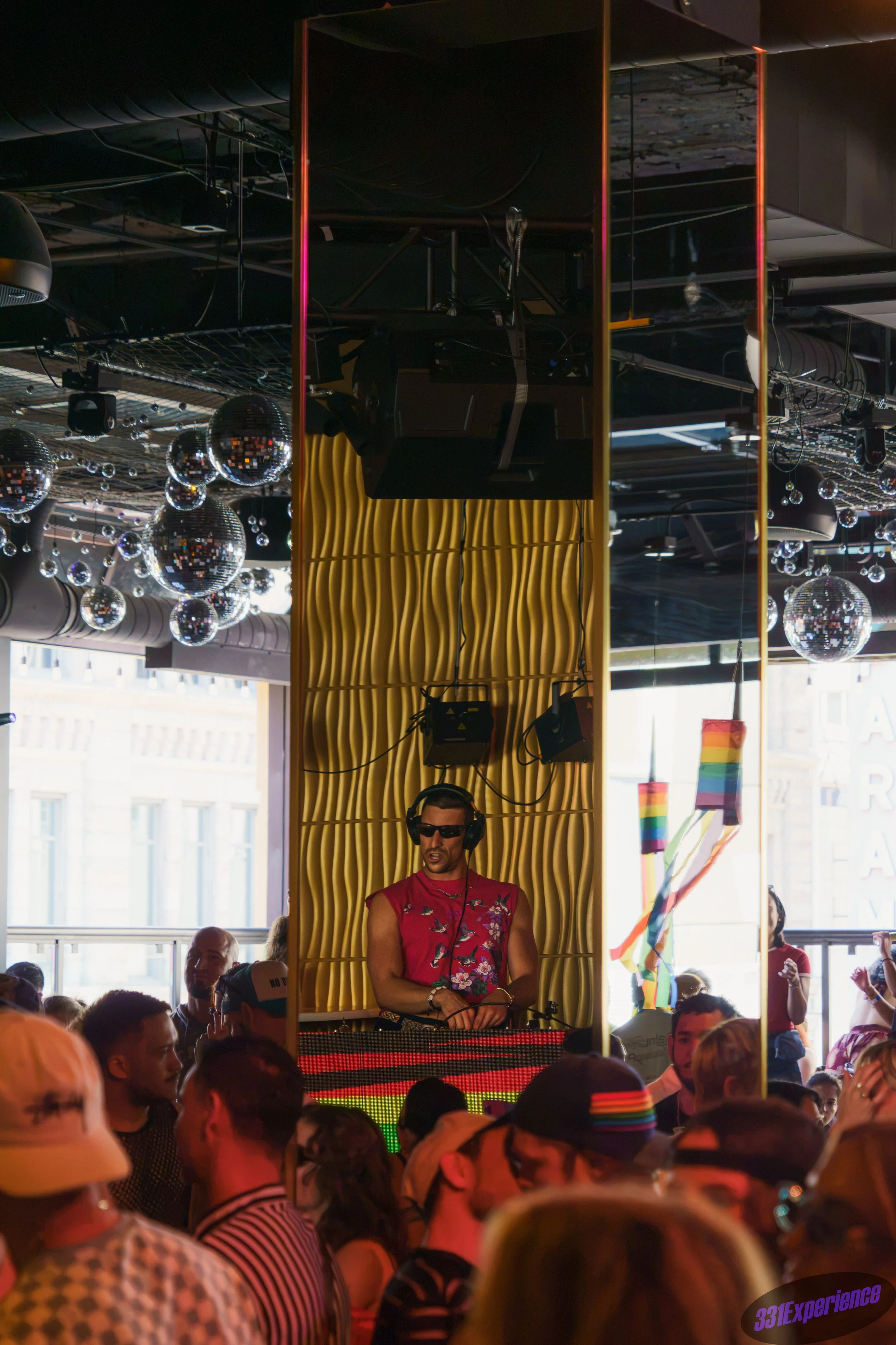 LiveMusic.jpg