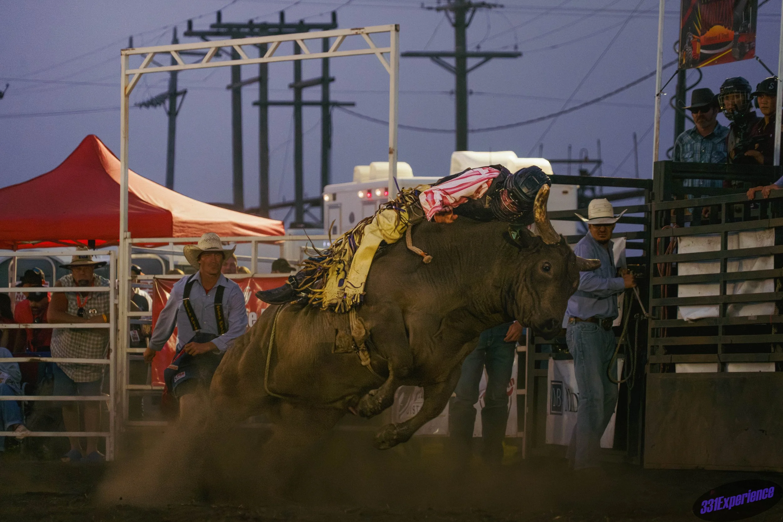 ParkersPrairieBullRide-17.jpg