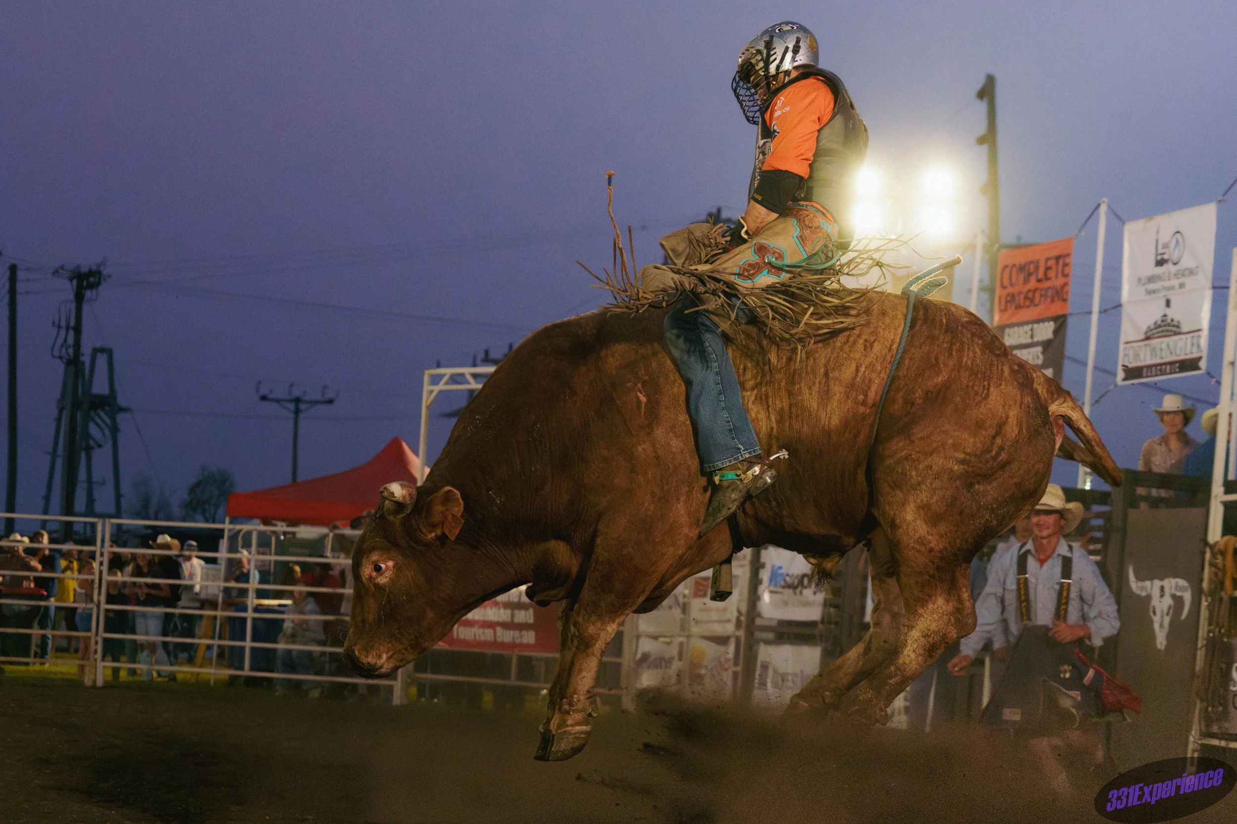 ParkersPrairieBullRide-18.jpg