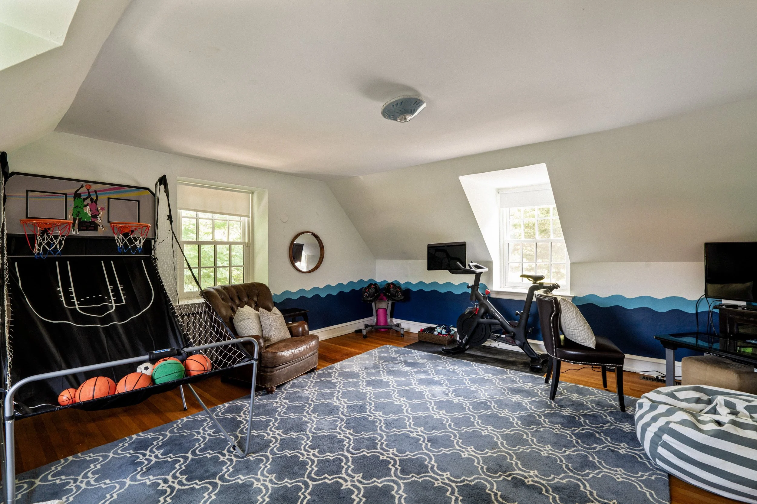 49-custom-210-whitemarsh-ave.jpg