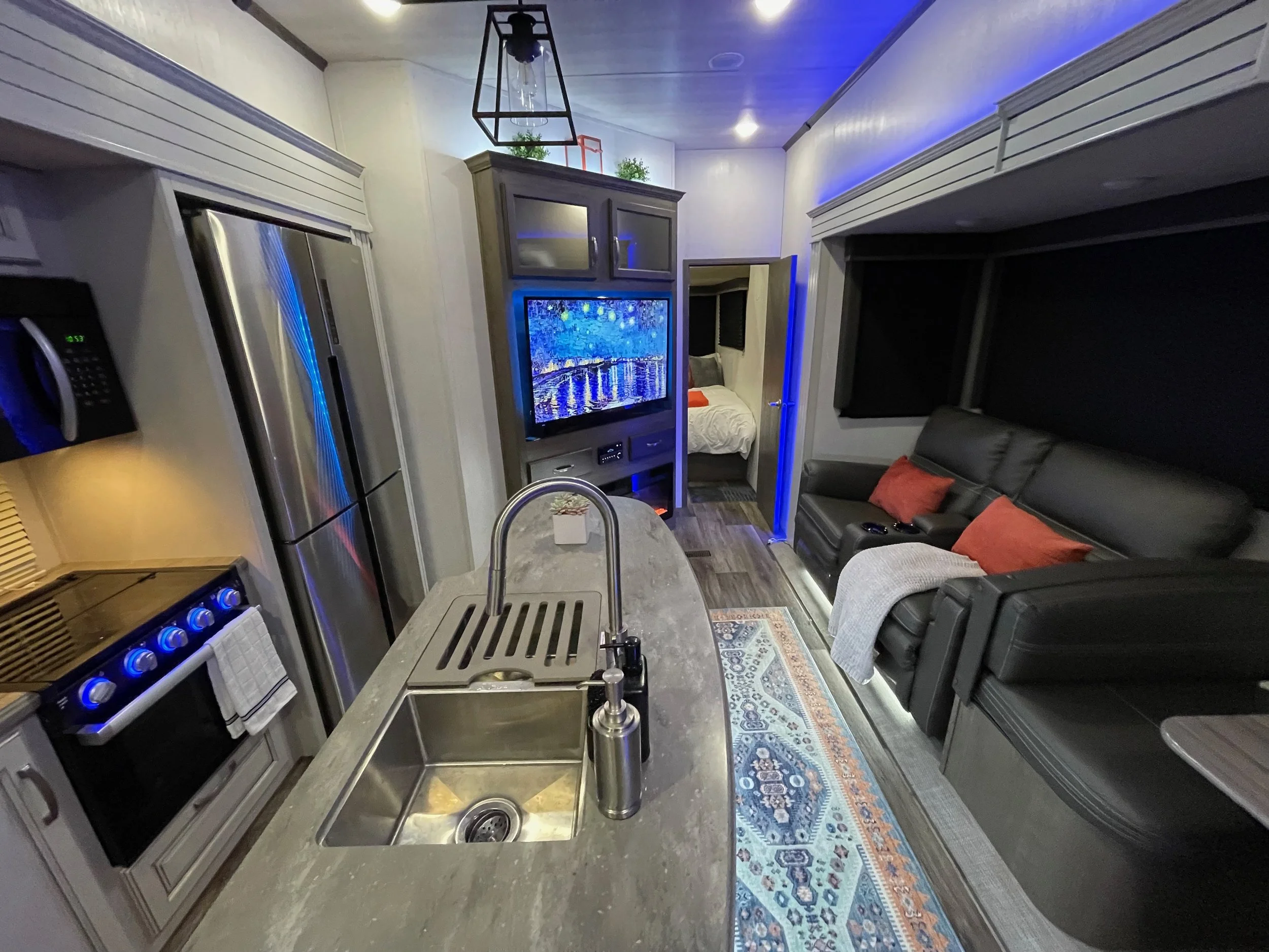 COUGAR INTERIOR