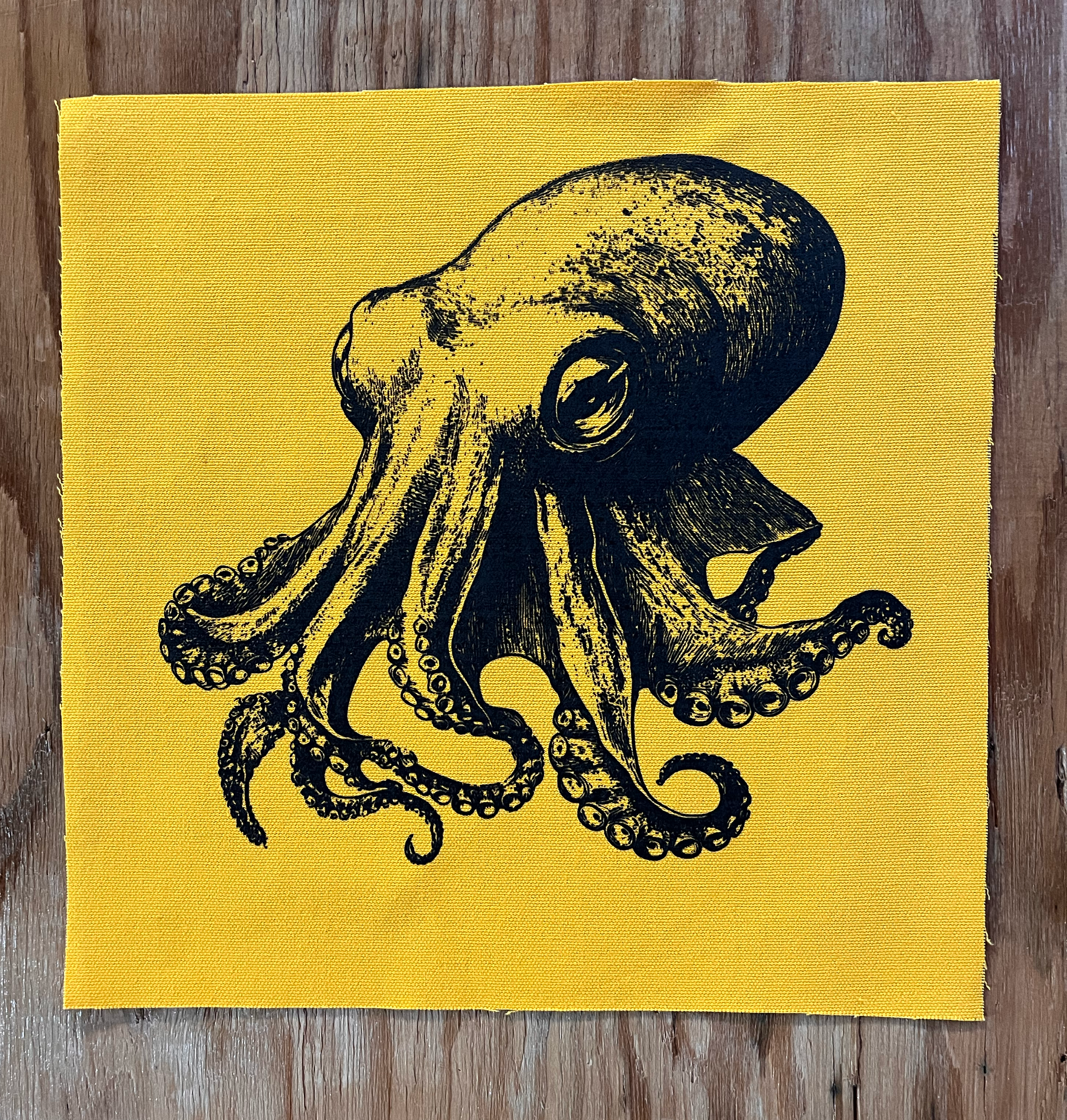 Octopus Black on Yellow Back Patch 03.png