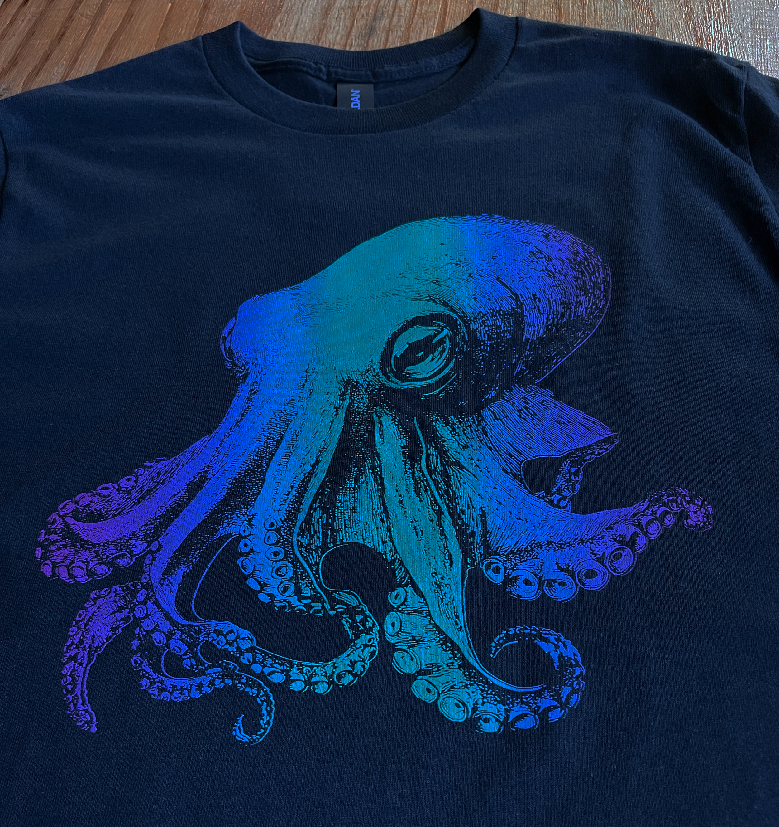Octopus - Mermaid Ombre - Black T-Shirt - Unisex/Mens