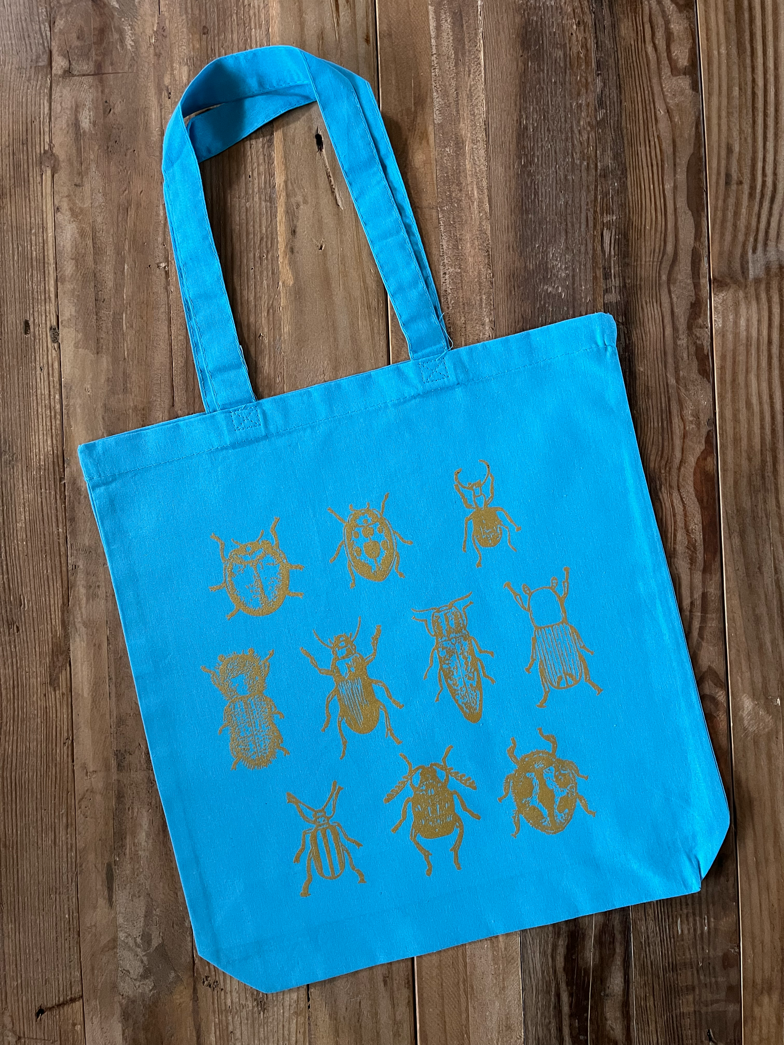 Bunch of Bugs Sky Blue Medium Duty Tote 01.png