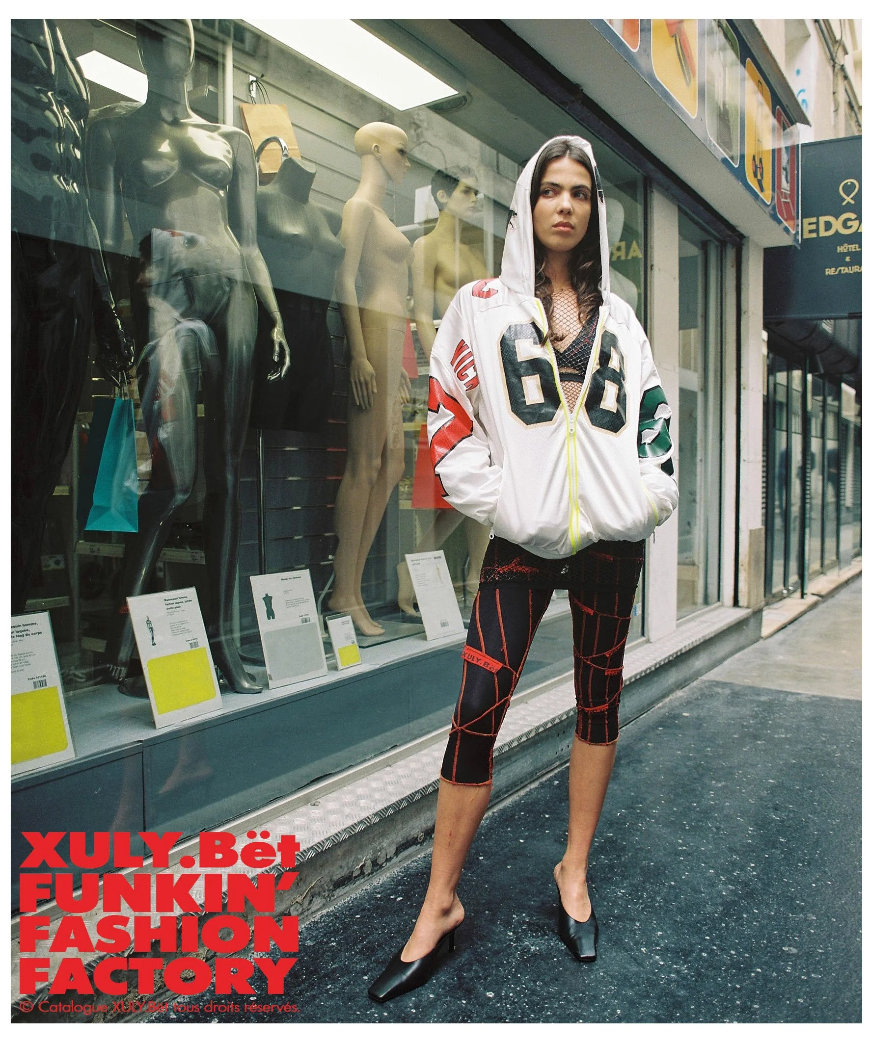 XULY.Bët by Lamine Badian Kouyaté Campaign styled by apolline coquet featuring Scarlett Costello. 
Leopard jersey zig zag recycling surcyclage collants, tights nineties 90s Marithe Francois Gribaud le sentier Paris punk FUNKIN'FASHION FACTORY Mali