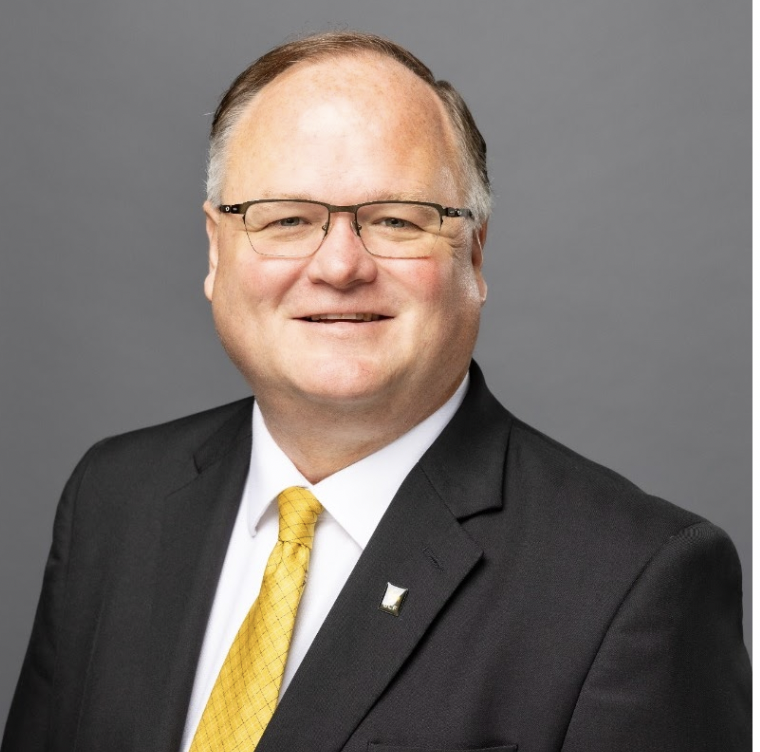 Headshot of Jeffrey Moore
