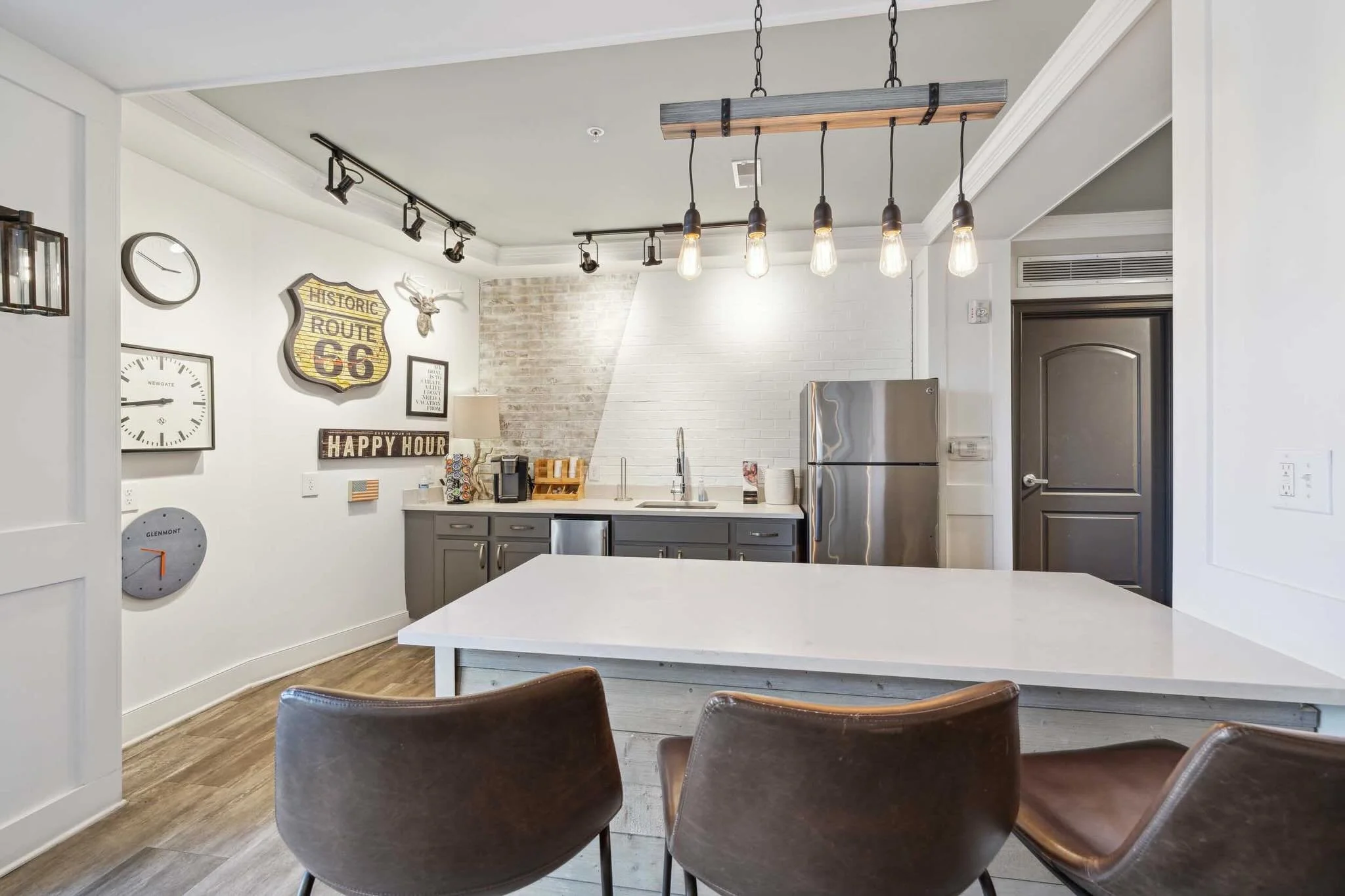 Your go-to spot for relaxing, catching up with neighbors, or getting a change of scenery. ✨ Welcome to the clubhouse at The Jerome.