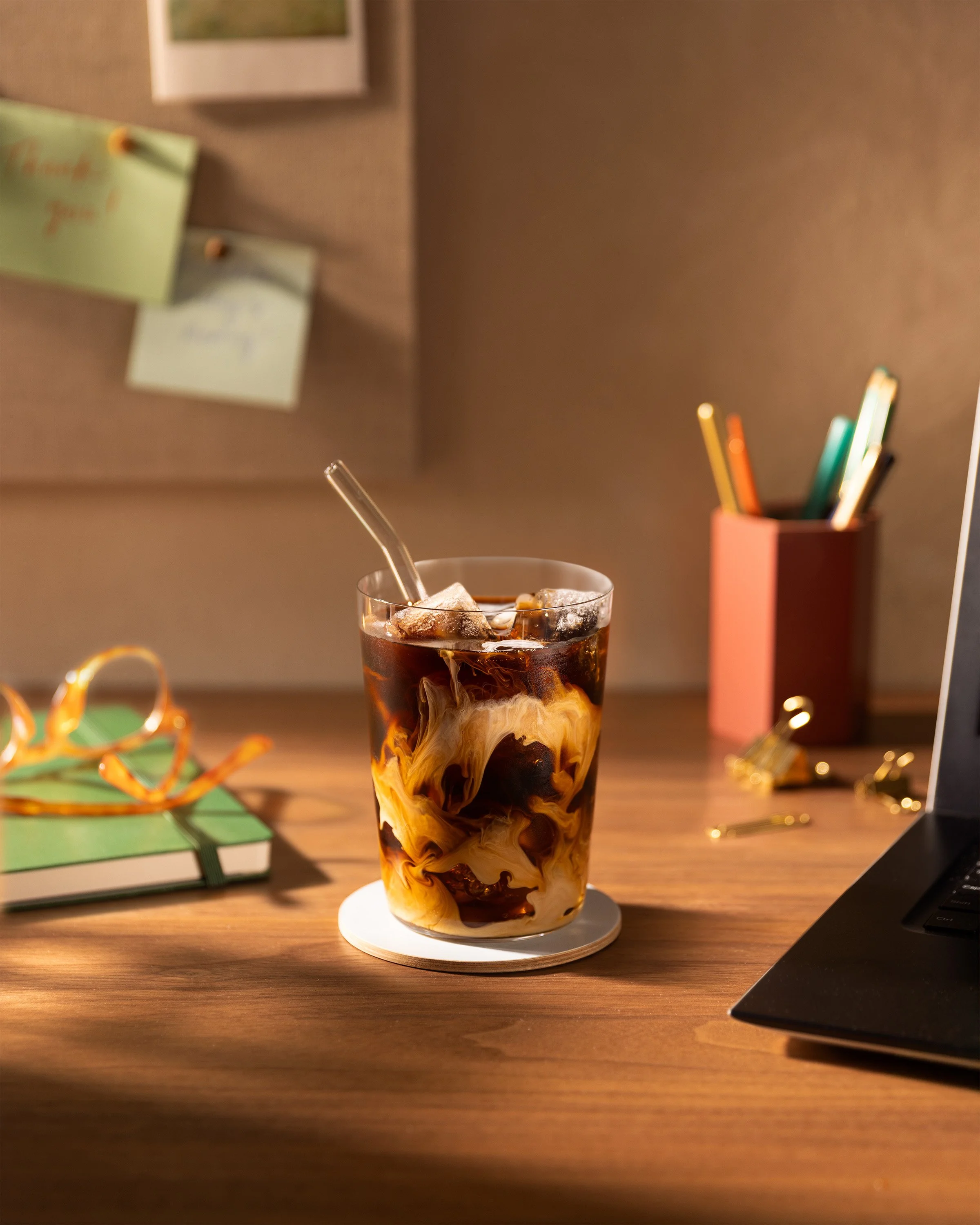 CY25_SBUX_MYAH_JanSig_IcedCoffee_Afternoon-Focus.jpg