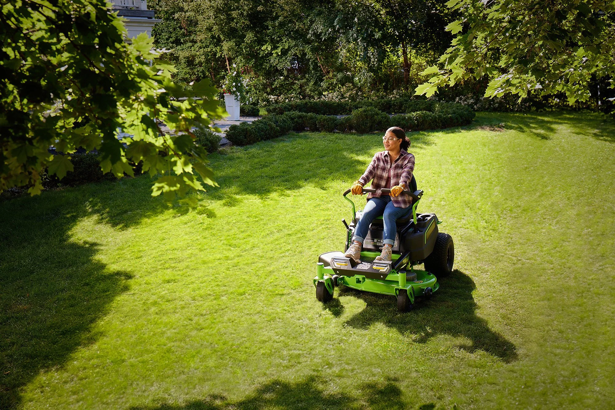 18A_231005_ComEd_EEE_04_Riding_Mower_243 copyB copy copy 2.jpg