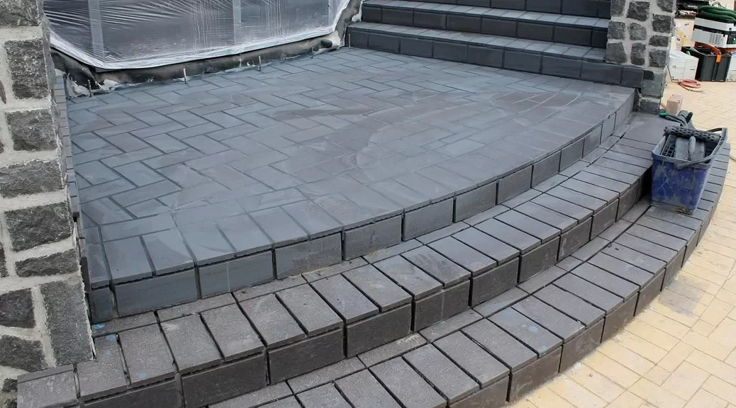 Porch with classic design