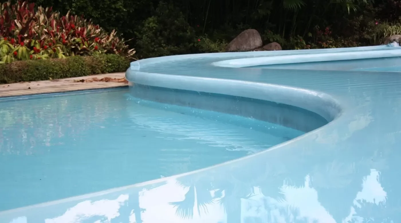 Freeform swimming pools