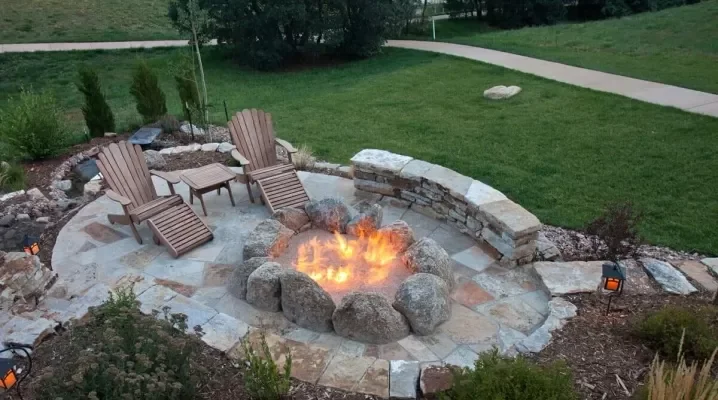 Ideas of stone fire pit