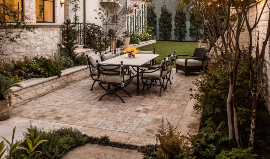 Backyard Patio Design With Travertine Pavers for Outdoor Living in Jupiter, FL