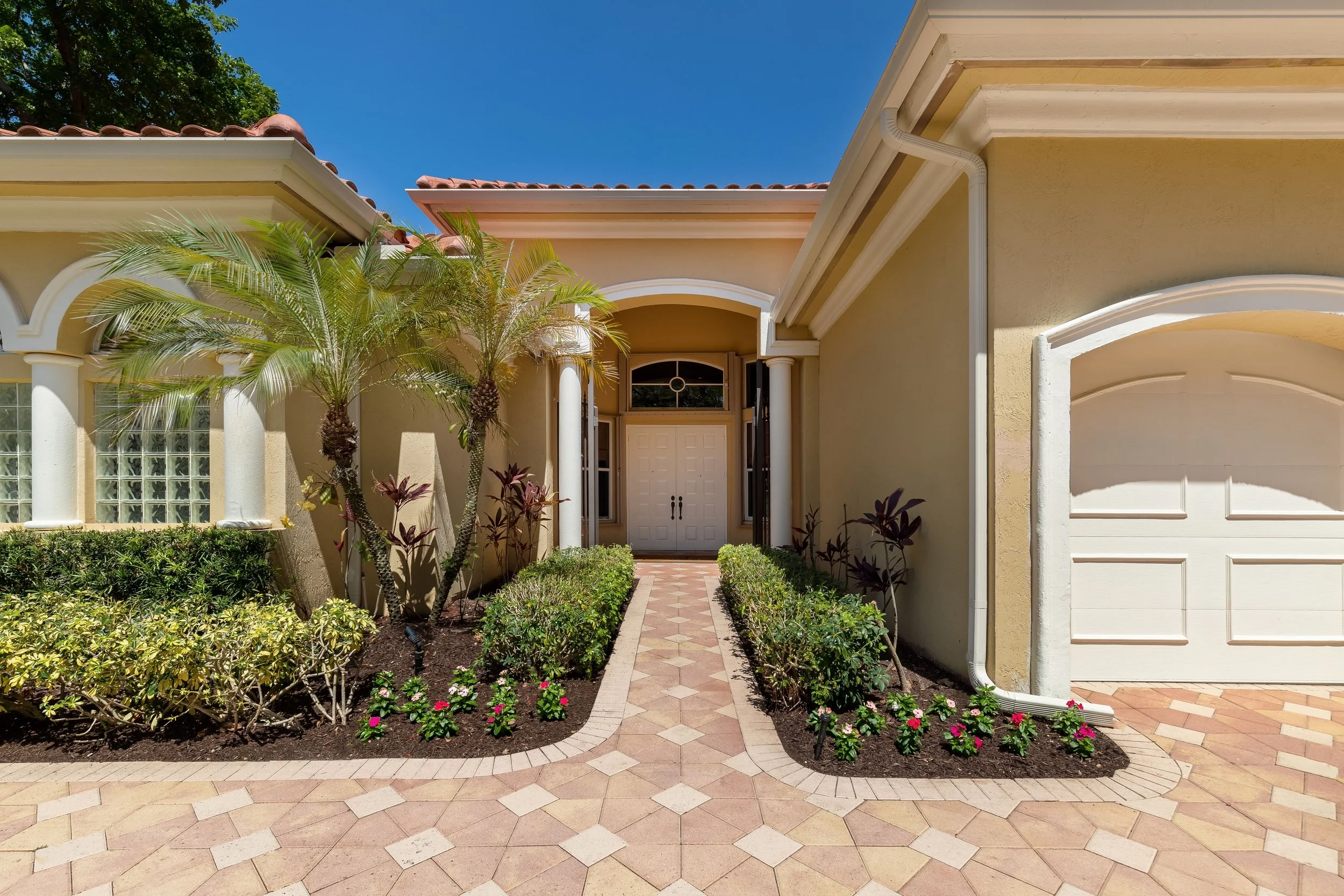 The Benefits of Paver Sealing for Your Paver Walkway in Parkland, FL