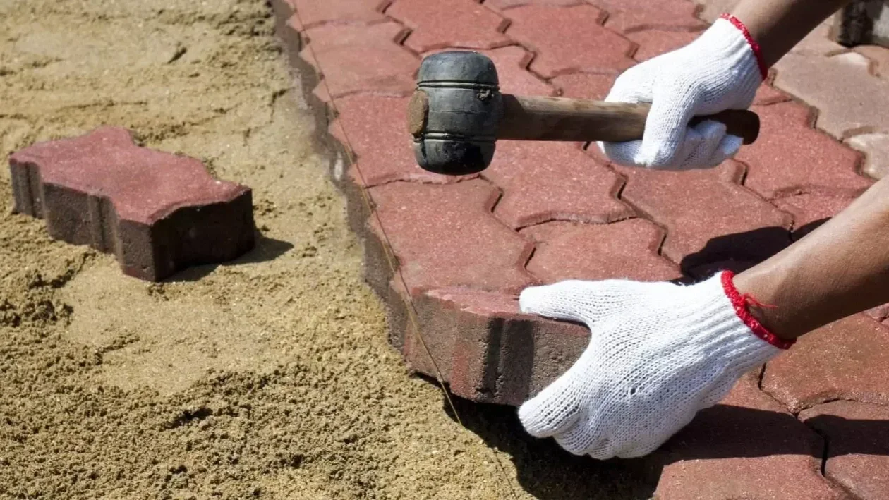 Interlocking pavers: how to do It right