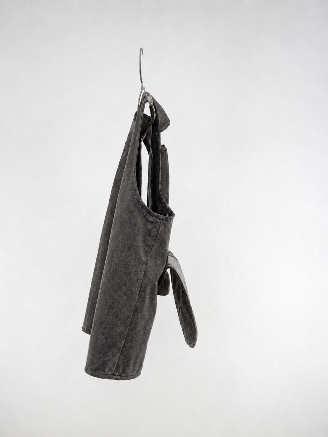 bookvest_sideflapopen.png