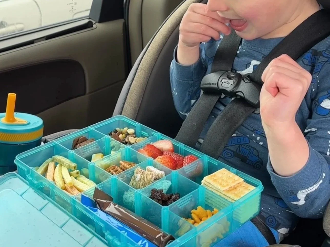 THE ULTIMATE ROAD TRIP SNACK HACK: HAPPY KIDS, LESS MESS