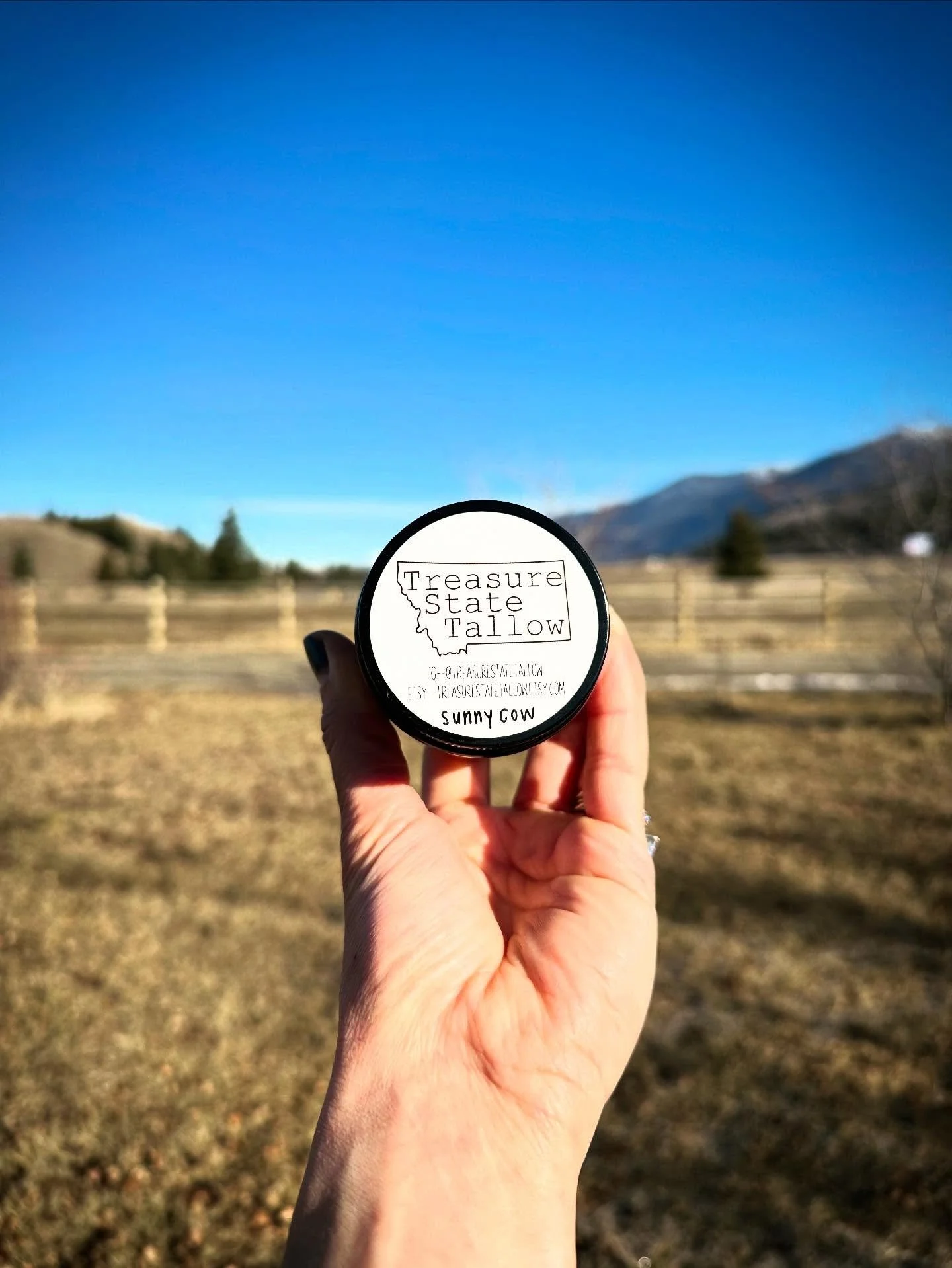 Goodbye winter, hello spring break! With orders coming in for sunny cow, I&rsquo;m feeling like we made it, give me all the warm weather! ☀️🐄

Ditch your toxic sun care products and try our non-toxic sunny cow tallow! Great for the beach, a day on t