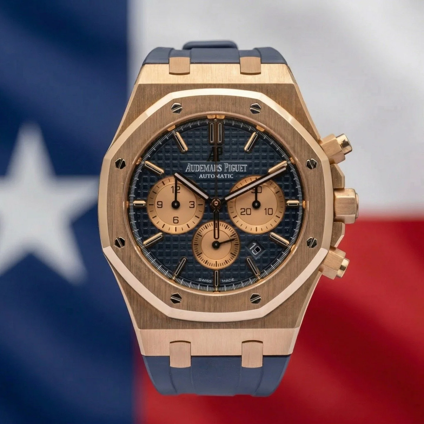 🤠🌹 AVAILABLE NOW &mdash; Texas Watch Exchange

Audemars Piguet Royal Oak Chronograph Ref. 26331OR &mdash; Rose Gold / Blue Dial Year: 2017 | Complete Set &mdash; Box &amp; Papers ✅

One of the most iconic references in the Royal Oak lineup. The 263