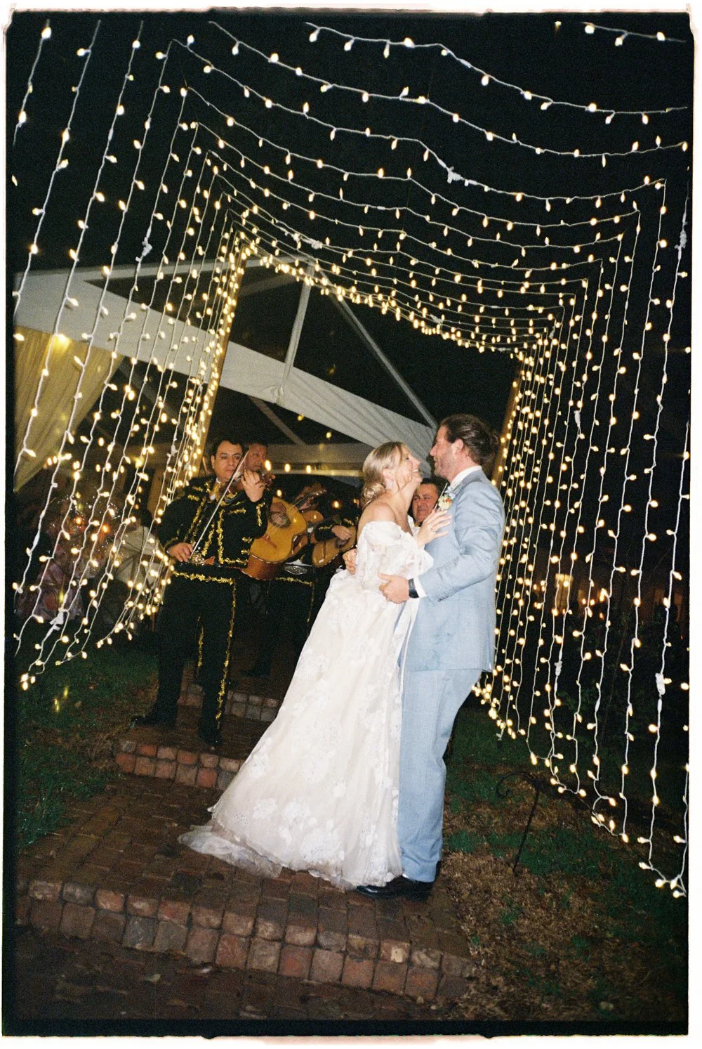Emily-Riley-Austin-wedding-at-matties-with-pearl-events-115.jpg