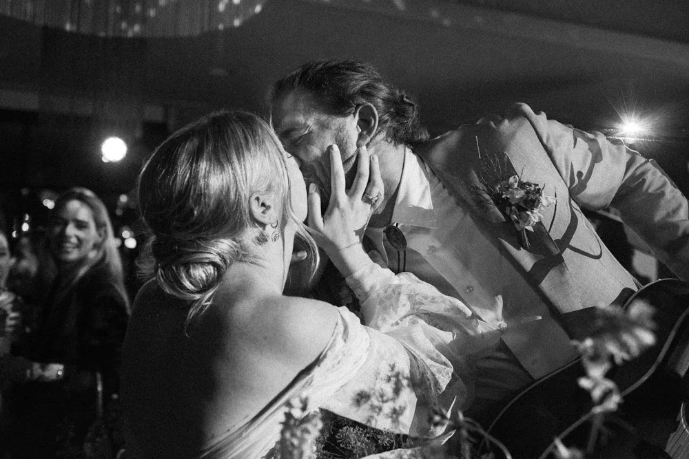 Emily-Riley-Austin-wedding-at-matties-with-pearl-events-101.jpg