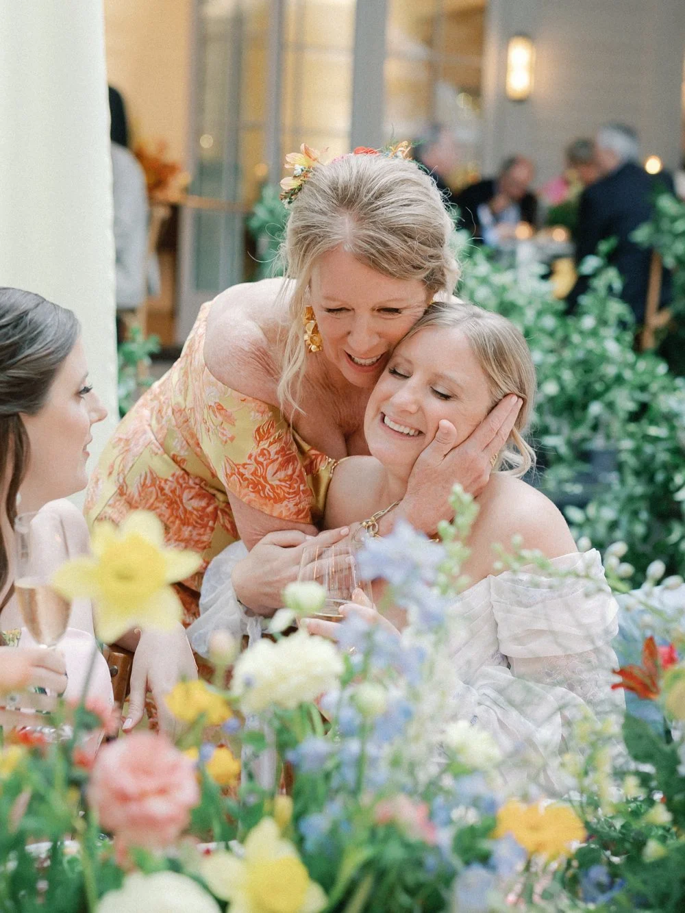 Emily-Riley-Austin-wedding-at-matties-with-pearl-events-81.jpg