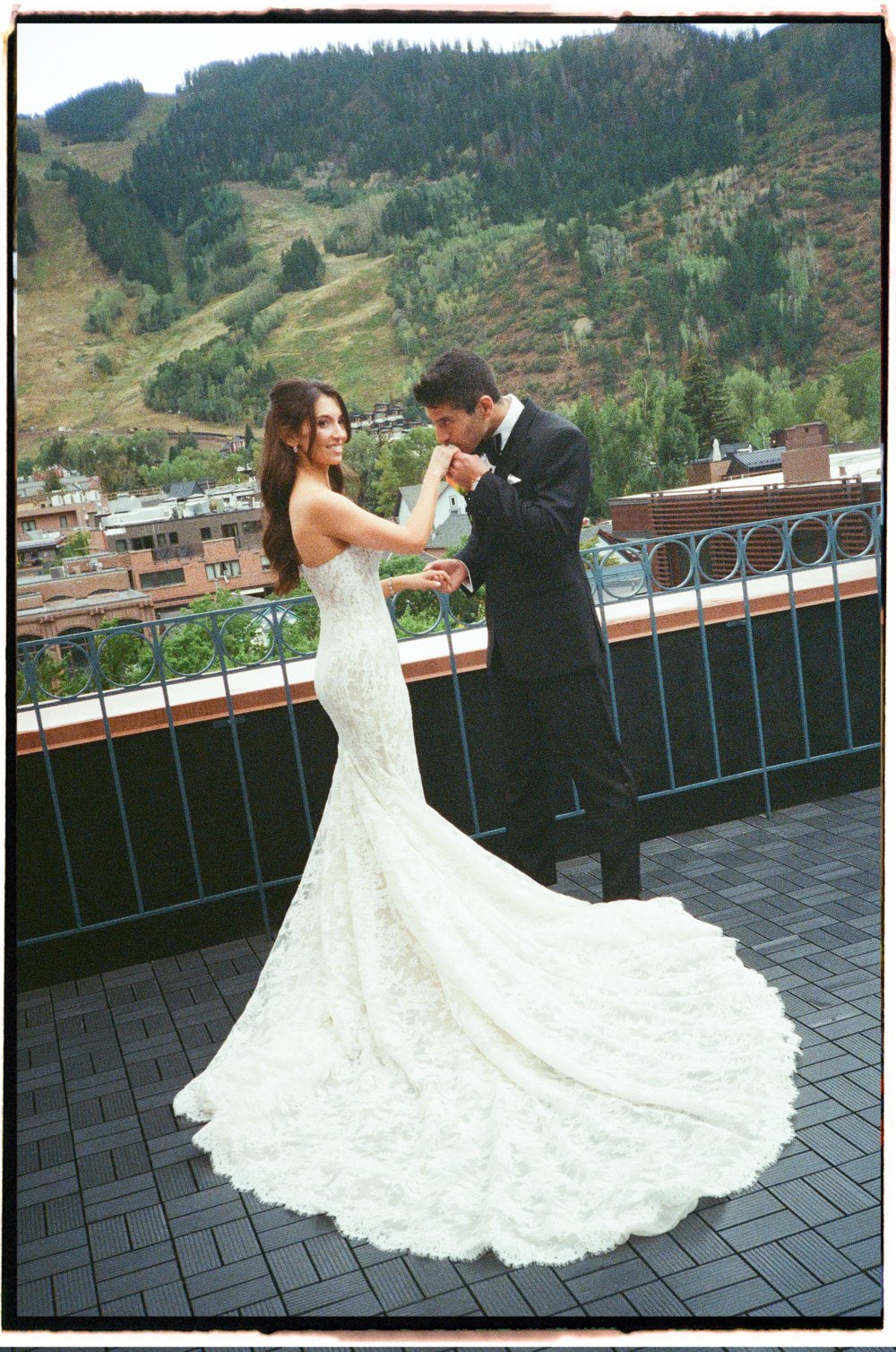 Aspen-jewish-wedding-at-hotel-jerome-devon-77.jpg