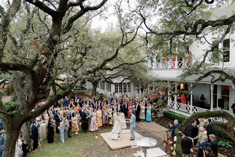 Emily-Riley-Austin-wedding-at-matties-with-pearl-events-68.jpg