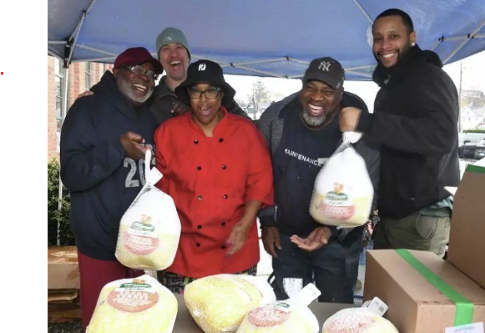 Norwalk’s Open Doors helps over 150 local families put food on their tables for Thanksgiving