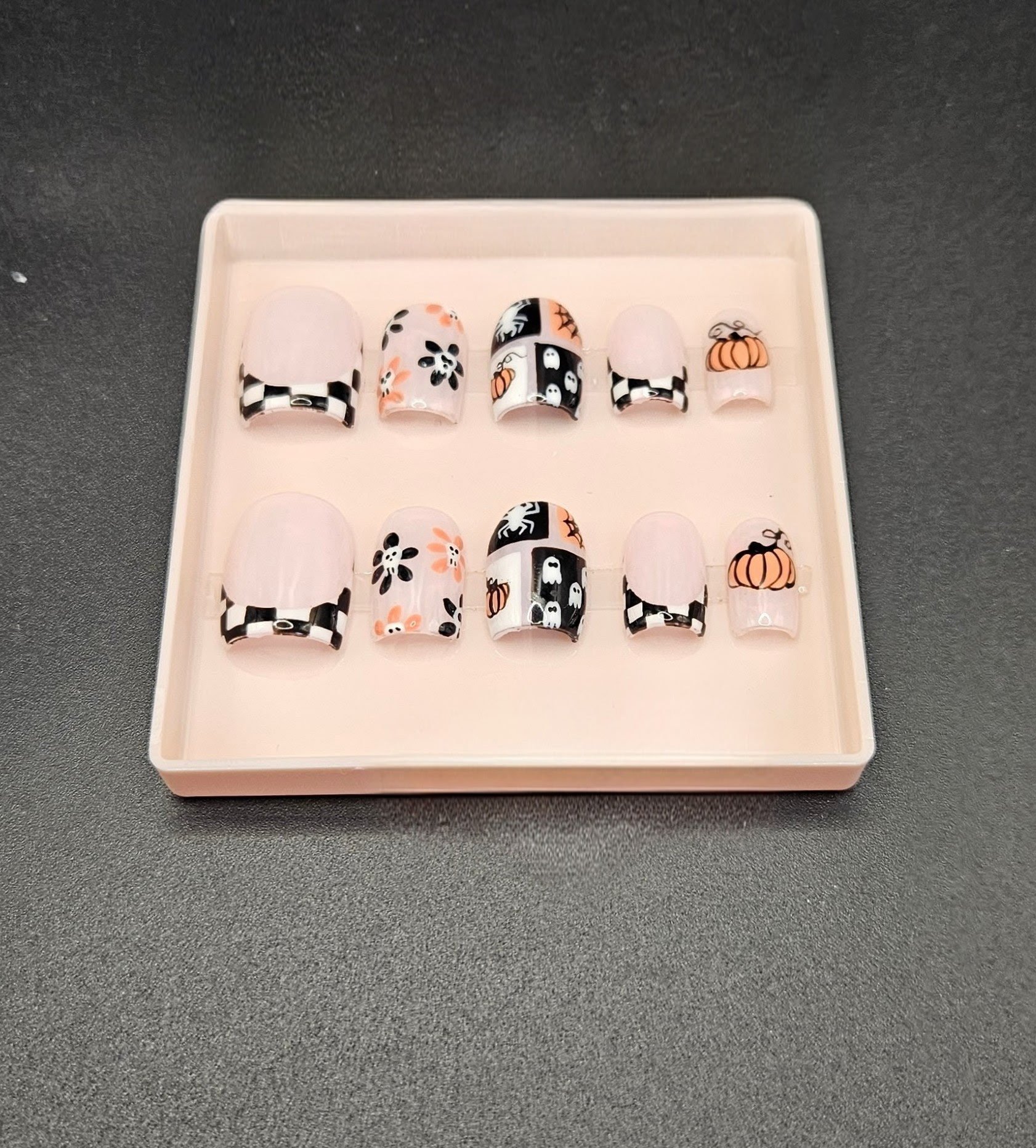 Spooky Quilt Press-On Nails (Limited Edition)