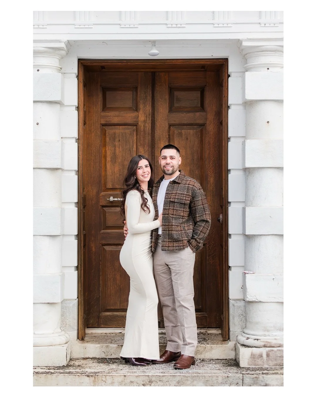 When Sami told me she wanted to do her Engagement Session at @themountlenox I was so excited to do a snow session. Most cliens opt to do their engagement session in warm weather, but I loved the idea of being able to do something different. The Mount