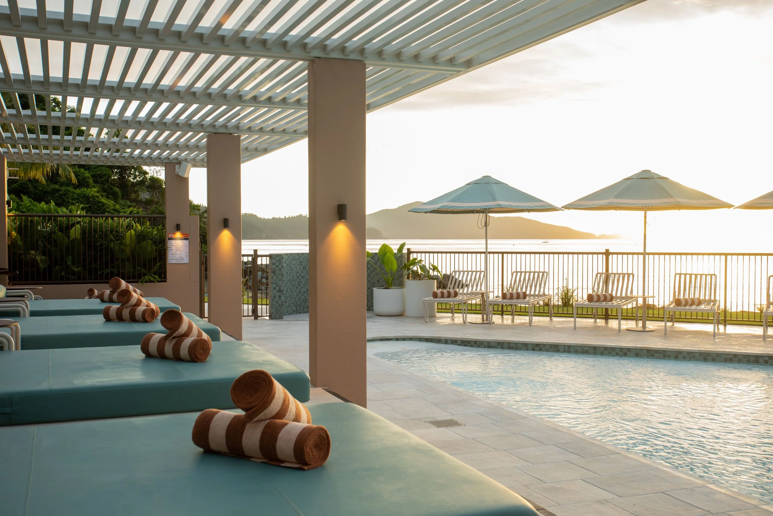 Sundays Pool - Rosenlund1013620-2.jpg